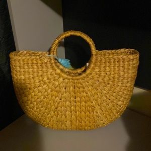 Straw ring handle tote bag